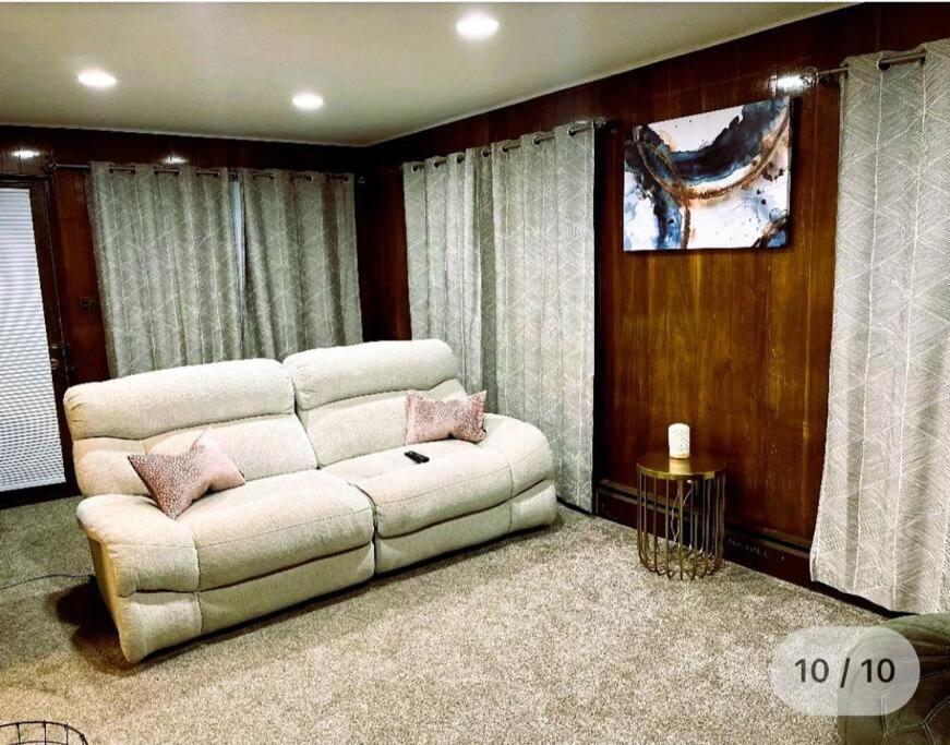 Nice Cozy Family-Sized Home In Quiet Neighborhood Oak Park Esterno foto
